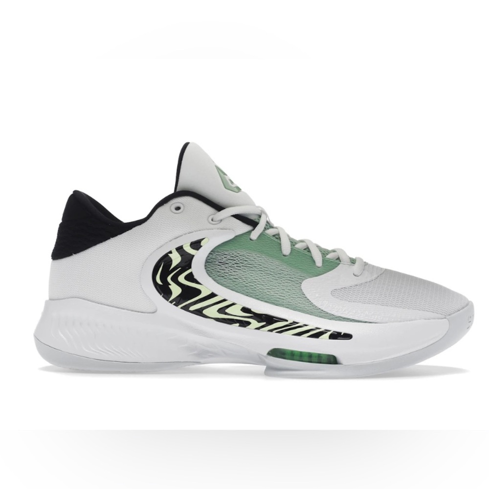 💥💥💥 Nike Zoom Freak 4 💥💥💥 size 7.5 Basketball shoes.Giannis Antetokounmpo.